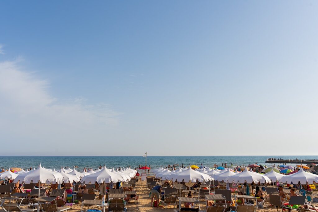 Mass Image Compressor Compressed this image. https://sourceforge.net/projects/icompress/ with Quality:91